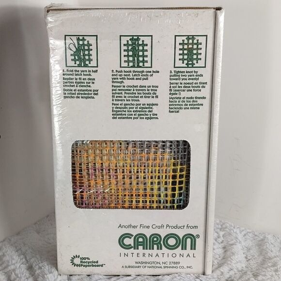 Lab Puppy Latch Hook Kit - Picture 3 of 5